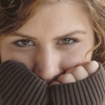 Vaincre l’anxiété sociale : 9 stratégies concrètes pour retrouver confiance et aisance