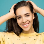 Cheveux gras : 9 astuces simples pour retrouver une chevelure légère et fraîche