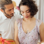 50 mots doux pour faire fondre votre moitié : l’art des compliments au quotidien