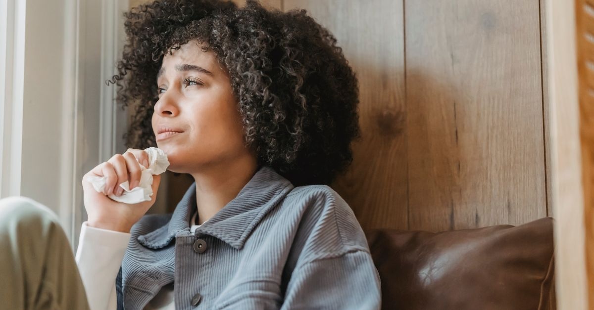 Pourquoi cette tristesse qui s’accroche ? Comprendre ses origines et retrouver l’élan